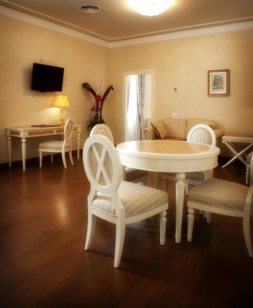 Hotel Santa Isabel 阿尔巴塞特 外观 照片