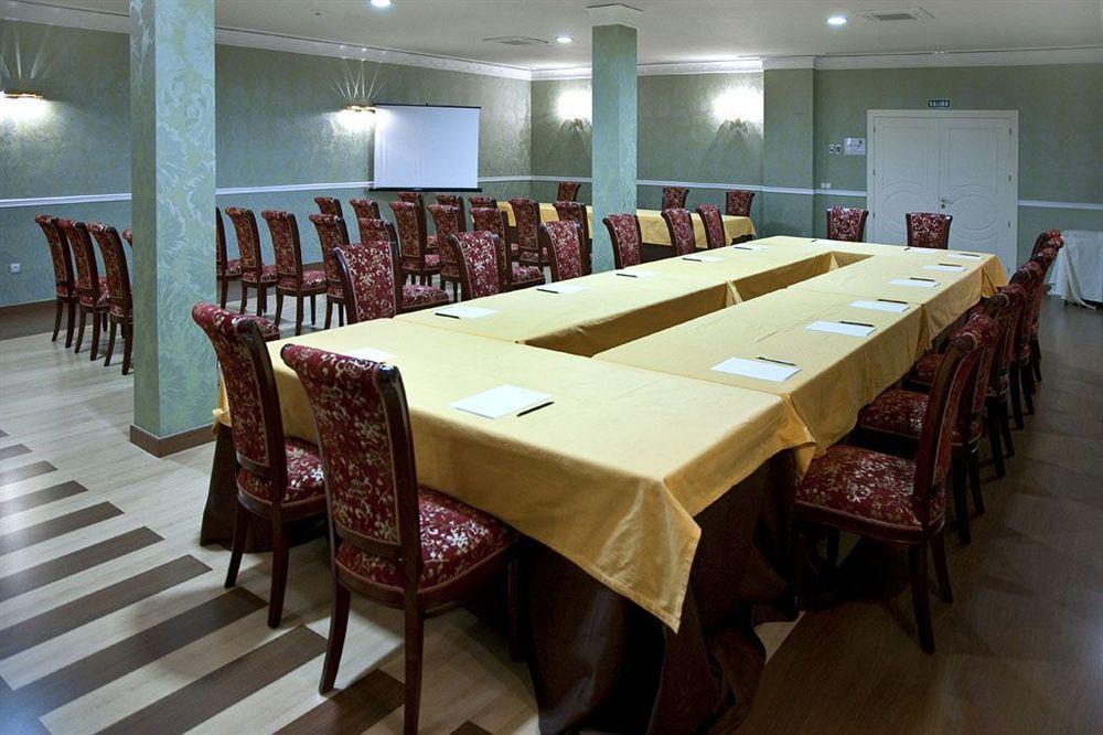 Hotel Santa Isabel 阿尔巴塞特 外观 照片