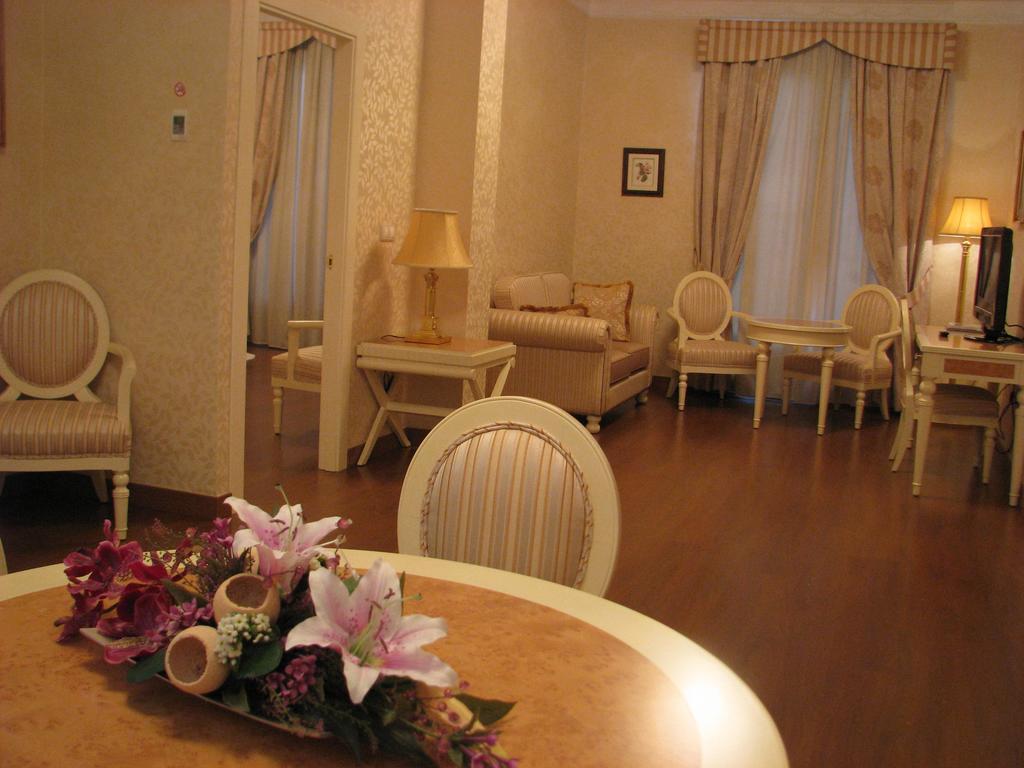 Hotel Santa Isabel 阿尔巴塞特 外观 照片